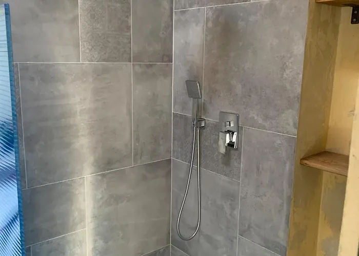 Graf's Prestige Duplex アパート *